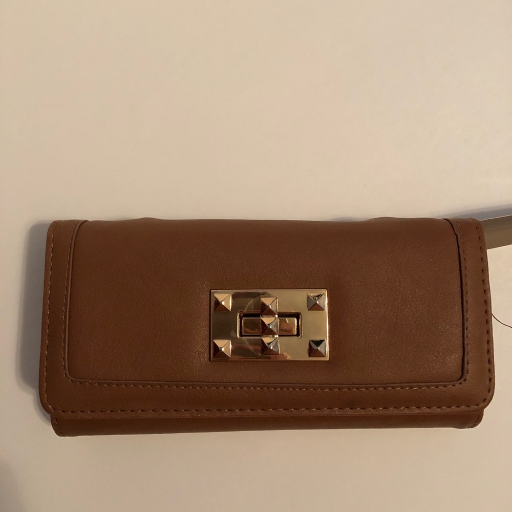 Clutch/cross body